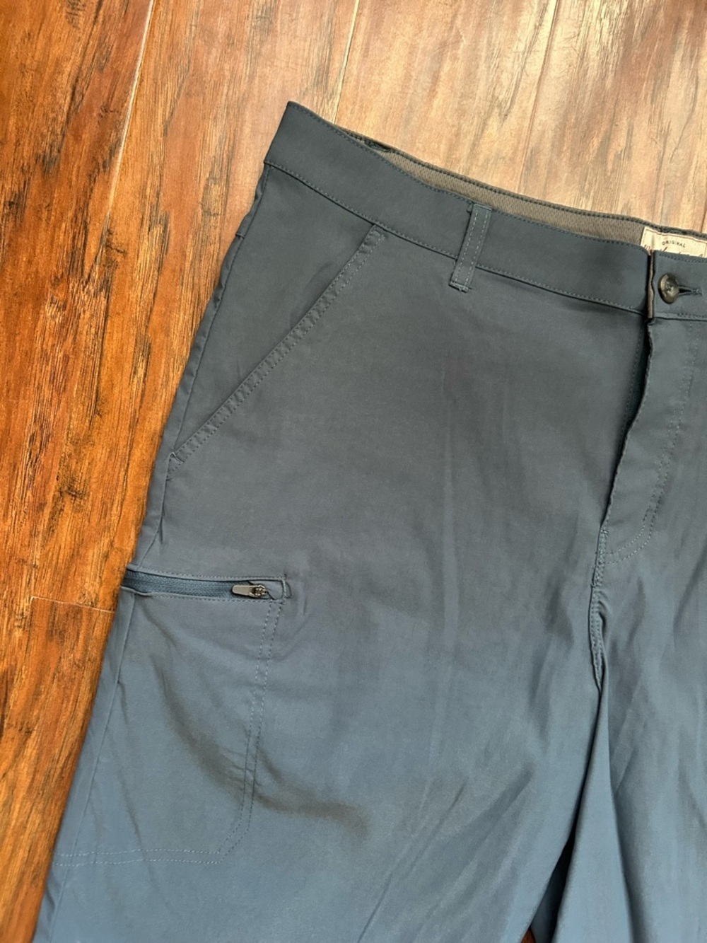 Weatherproof Vintage Tech Outdoor Shorts With Pockets - Picture 3 of 12